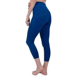 ZYIA‎ Cropped Activewear Leggings. Size 6/8